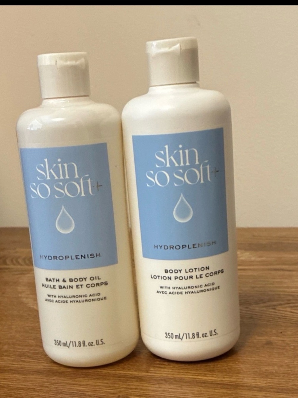 Avon Skin So Soft Hydroplenish Body Lotion & Bath Oil - White and Light Blue